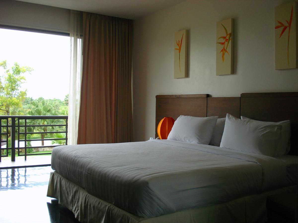 Hostal Suwan Golf & Country Club Nakhon Chai Si Exterior foto